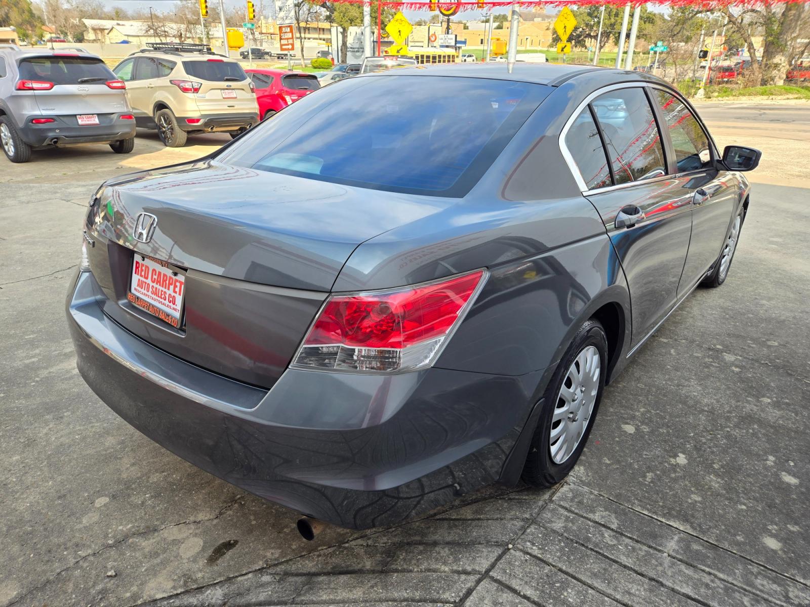 2008 GRAY /BLACK Honda Accord LX Sedan (1HGCP25378A) with an 2.4L L4 DOHC 16V engine, 5-Speed Manual Overdrive transmission, located at 503 West Court, Seguin, TX, 78155, (830) 379-3373, 29.568621, -97.969803 - Photo #2